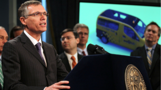 Illustration for article titled Ford Gives CEO Alan Mulally $13.8 MIllion After Kickass 2013